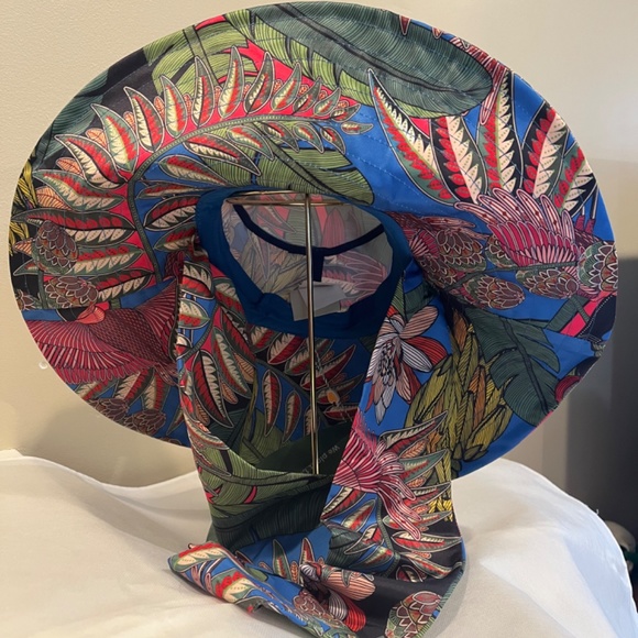 **HOST PICK** Farm Rio Totally Tuiuiu Dirds Amazon Forest Jungle UPF Tie Sun Hat - Picture 7 of 11